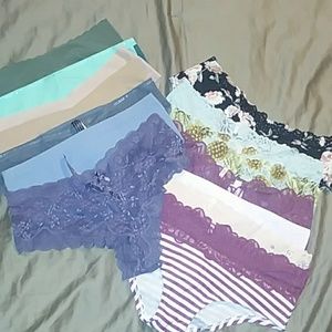 Lot of 14 Medium VS & Pink panties